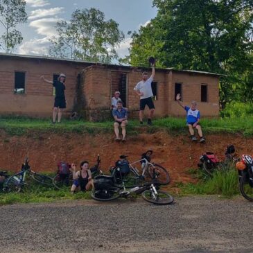 Traversée du Malawi en vélos par les bénévoles Secteur10